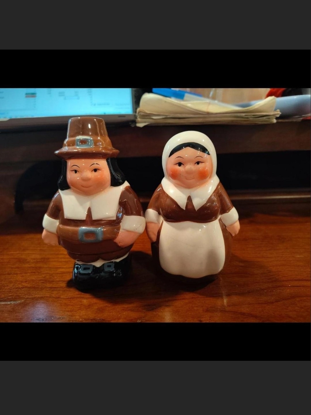 Pilgrim Couple Salt and Pepper Shaker Set in Brown and White